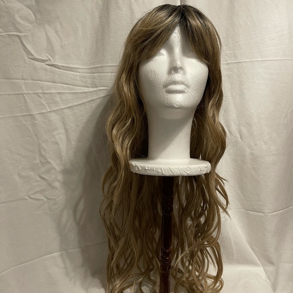 Boss Wig - Picture 5 of 7